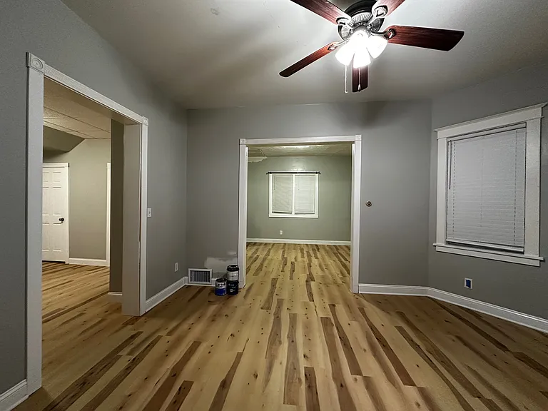 2816 Manderson St — Photo 8