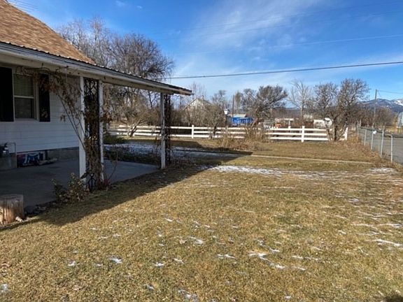 2nd image of 2535 River Rd #2541