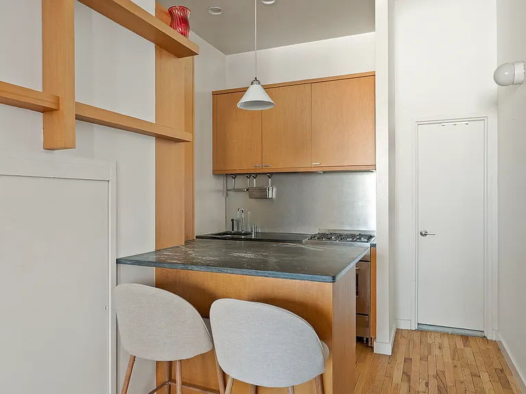 310 E 23rd St #10J — Photo 4
