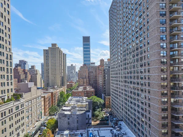 239 East 79th Street image 8 of 11