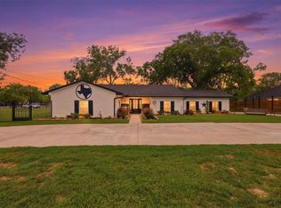 5111 Brookside Rd, Brookside Village, TX 77581