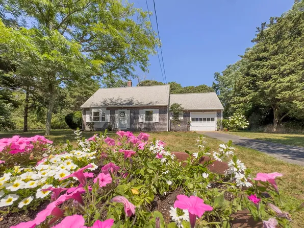 35 Meadow Drive, Eastham, MA 02642