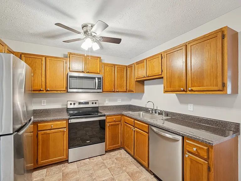 Morganton Arms Apartments — Photo 8