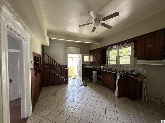 4th image of 618 Harrison St