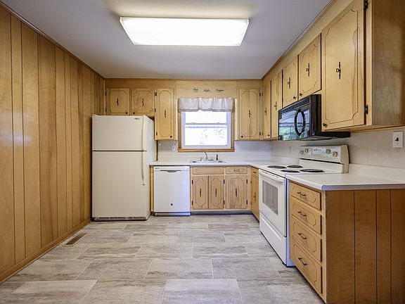4th image of 1707 Sherrill Blvd