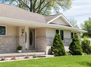 900 3rd St, Palo, IA 52324
