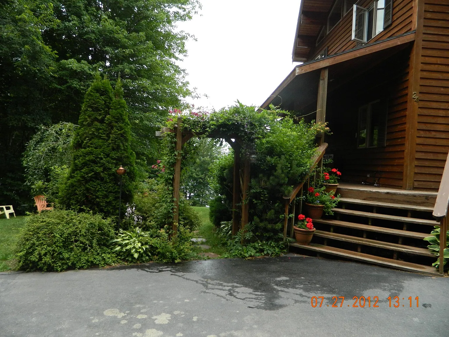 2 bed, 1000 sqft, $1,300 — Photo 4