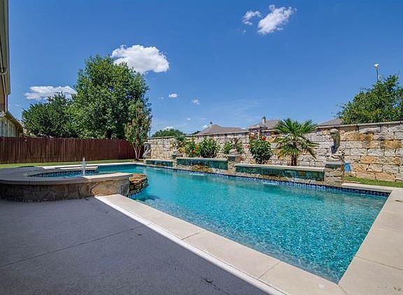4th image of 3337 Goldenoak Cir