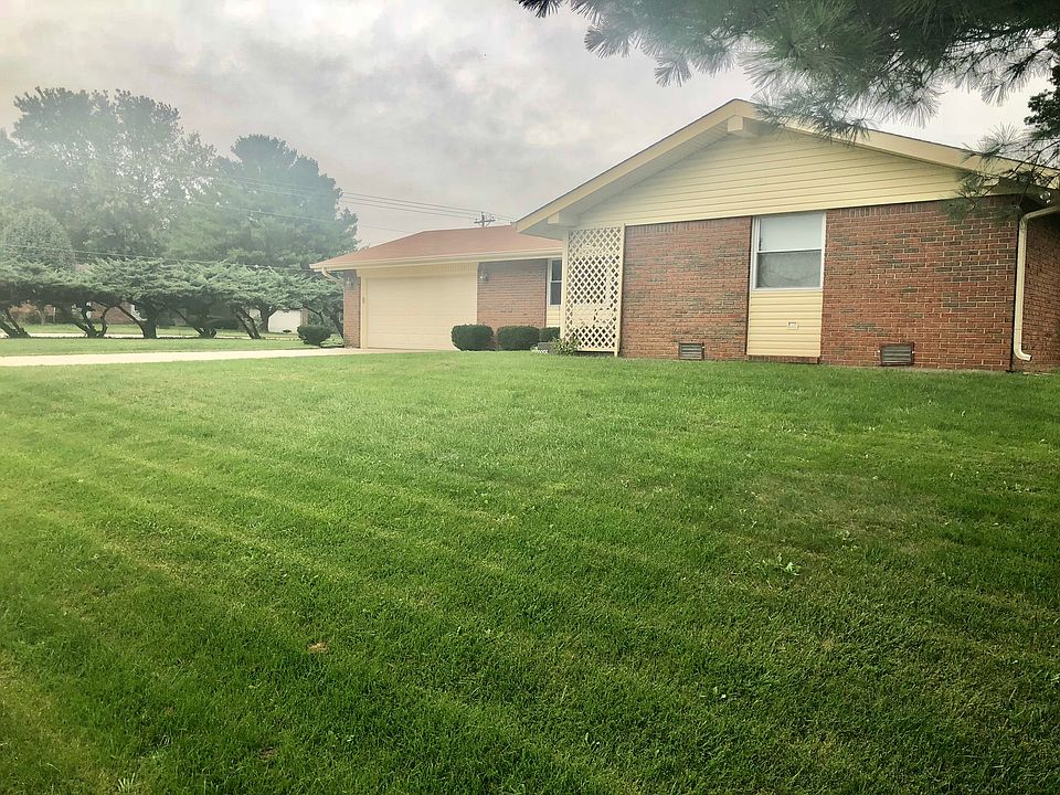 2nd image of 12975 N Crescent Ct