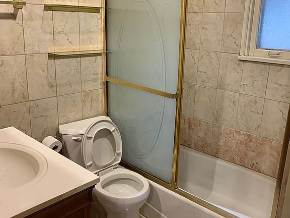 3rd image of 3425 S Ashland Ave