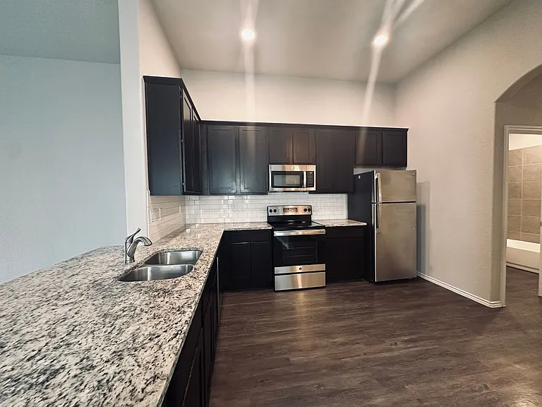 9302 Canyon Bend — Photo 7