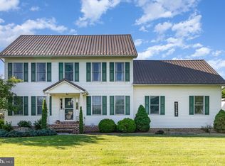 413 Heisers Ln, Carlisle, PA 17015