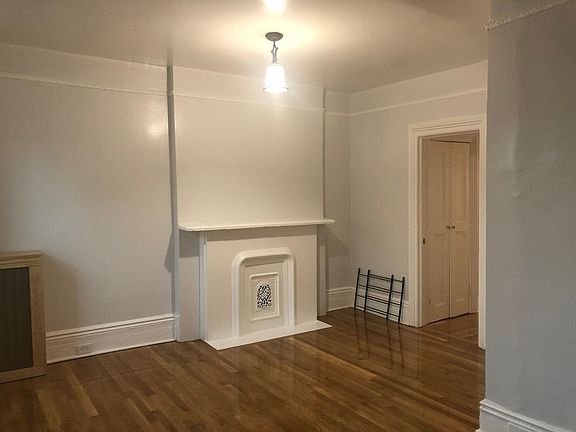 5th image of 601 Walton Ave #3
