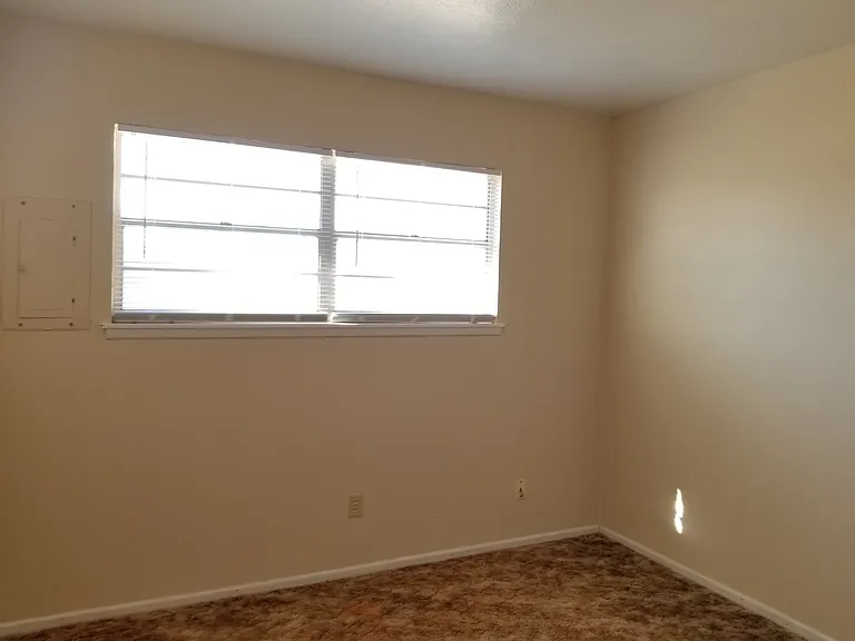 3108 Duckworth Ave — Photo 11