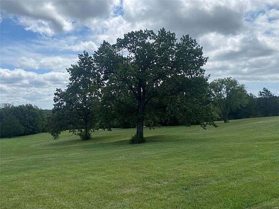 5th image of Lily Lake Ln