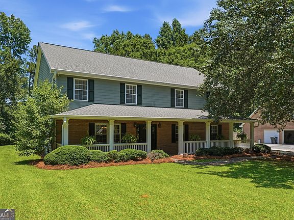 3rd image of 2305 Brafton Ct NW