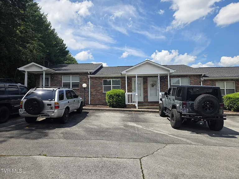 2812 Plymouth Rd #19 — Photo 1