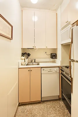 Rented by Compass | media 40