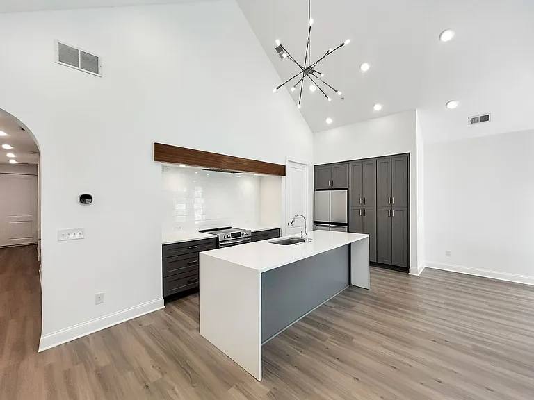 403 Burgundy Way — Photo 8