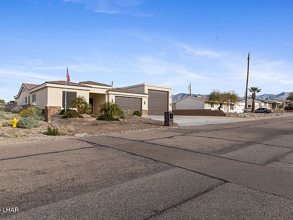 4th image of 3255 Sombrero Dr