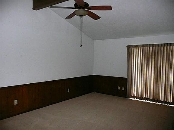 4th image of 2115 Taxco Dr