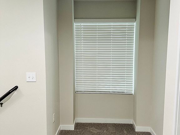 4th image of 1305 Showbox St
