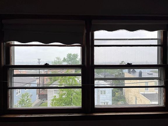 4th image of 117 Columbia Ave