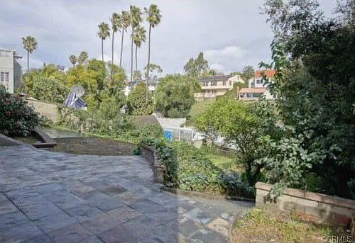 5th image of 3751 Floresta Way