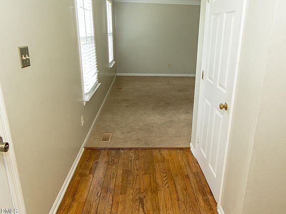 3rd image of 403 Timbermill Ln