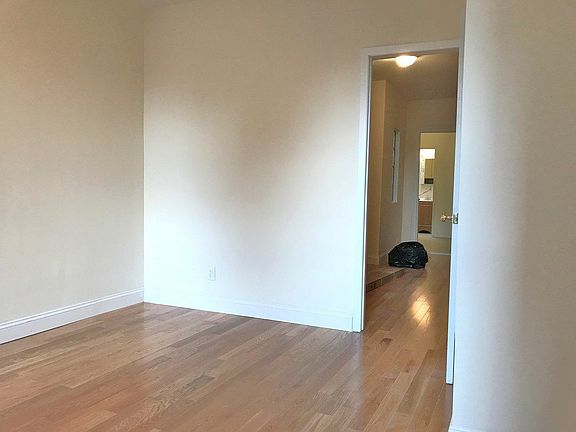 5th image of 207 E 88th St APT 5B