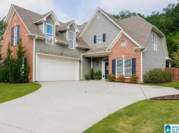 152 Cove Ln, Pelham, AL 35124