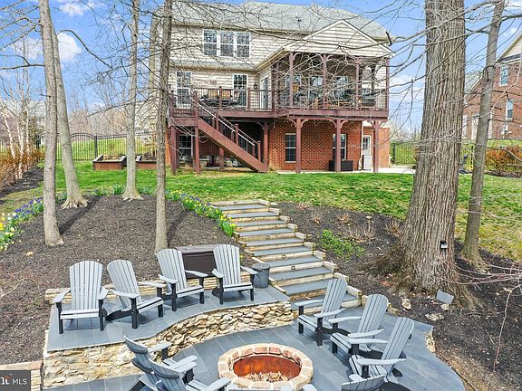 3rd image of 9803 Accipiter Ct