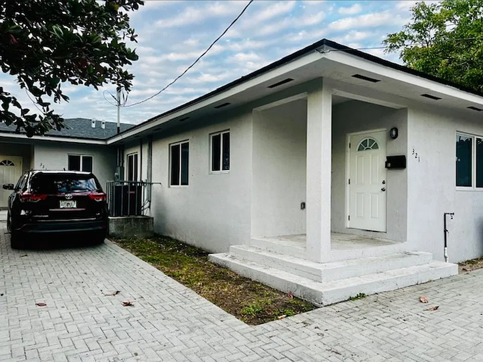 321 NW 59th Ter #B