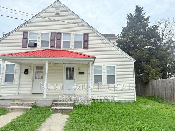 3-5 W 9th St #3