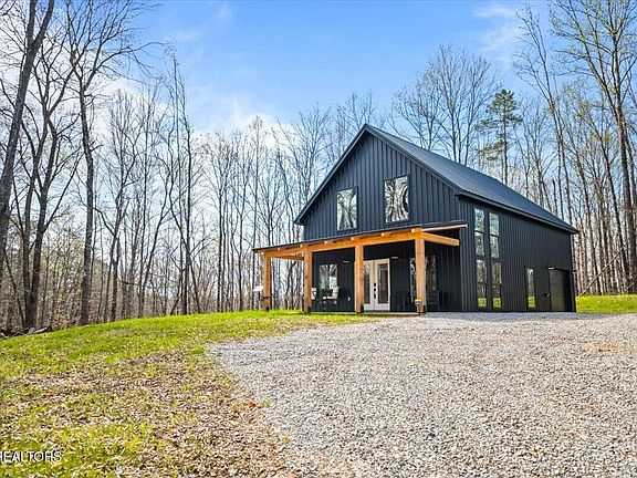 3rd image of 3061 Jones Ridge Rd
