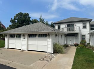 210A Garden Ter #17, Douglas, MI 49406