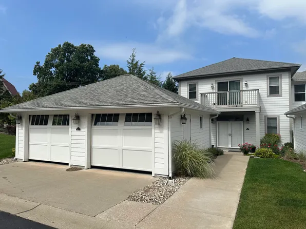 210A Garden Ter #17, Douglas, MI 49406