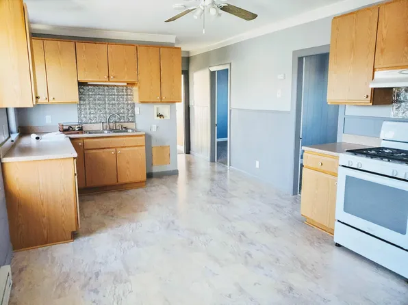 193-195 Mount Hope St #3, Lowell, MA 01854