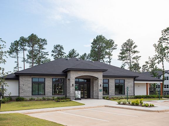 Prose in the Pines apartments community photo