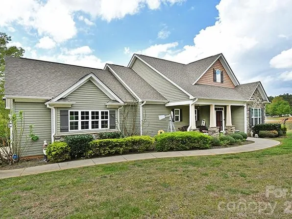 3020 Archer Way Dr, Iron Station, NC 28080