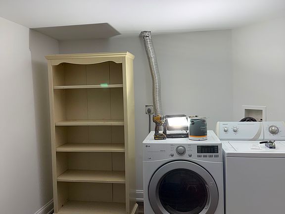 5th image of 2032 Stanley Ct
