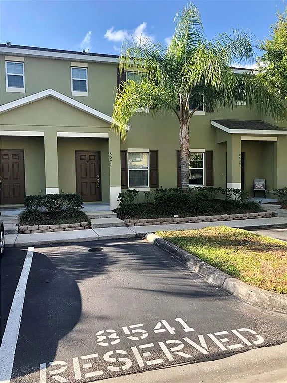 2 bed, 2.5 bath, 1088 sqft, $1,700 — Photo 1