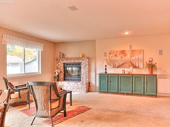 5th image of 15121 NE 73rd Cir