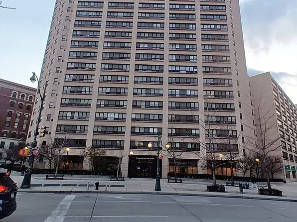 300 W 110th St APT 19H, New York, NY 10026
