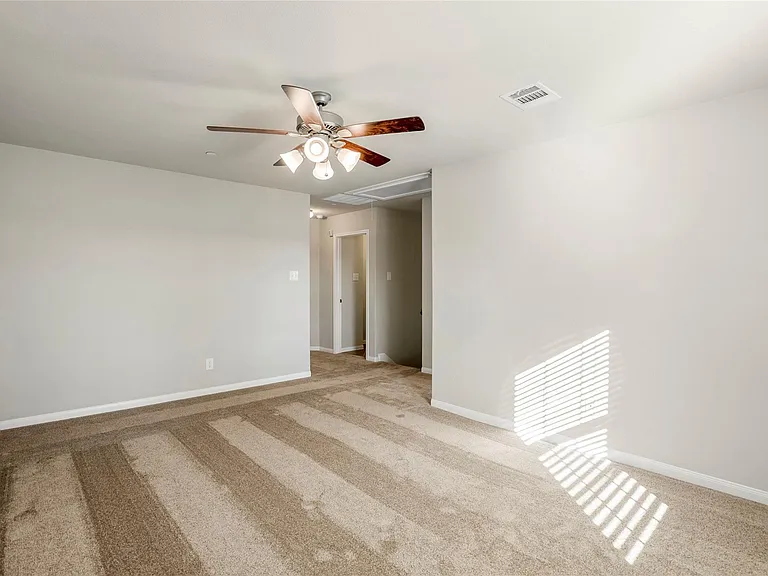 15524 Marina Dr — Photo 16