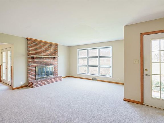 4th image of 1133 Colegate Dr