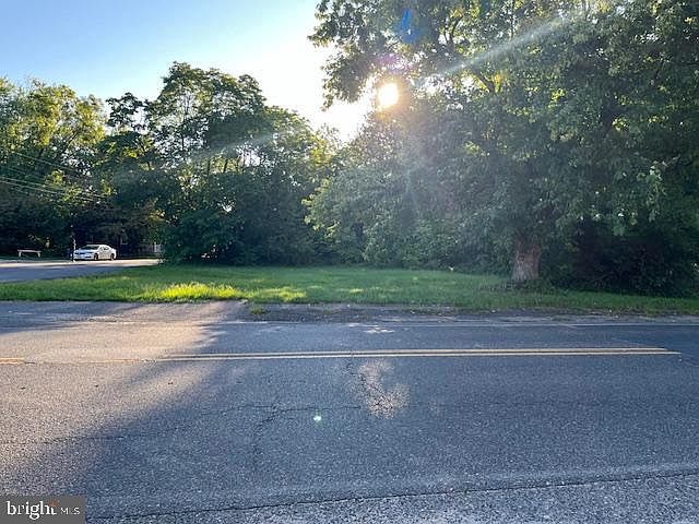 2nd image of 0 S East Ave