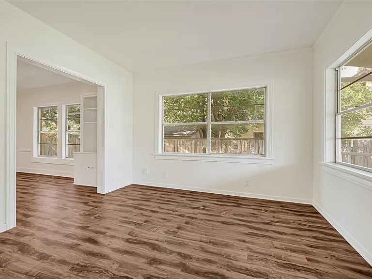 7017 Schley St — Photo 10