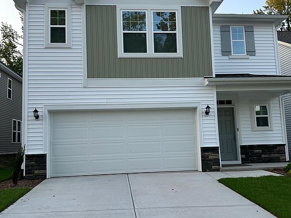 2nd image of 1009 Caswell Way