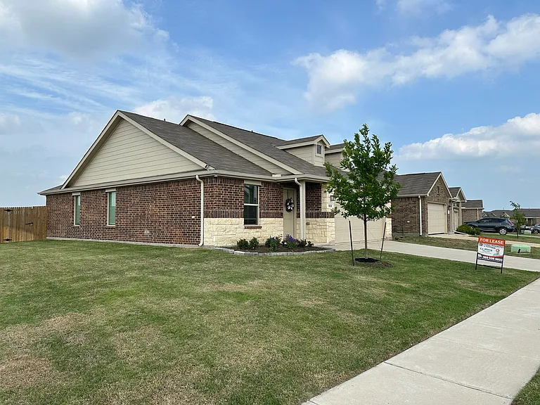 1638 Rosy Finch Dr — Photo 3